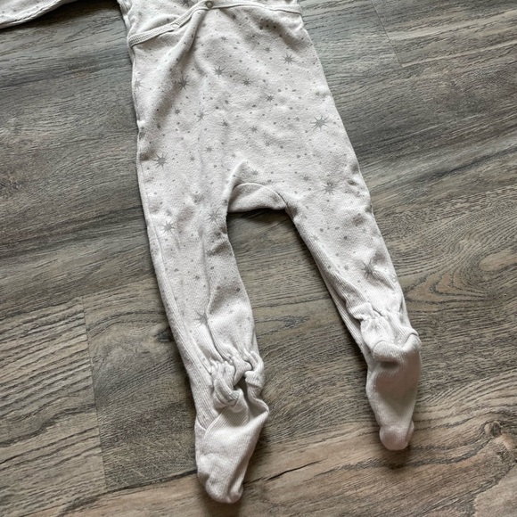 Pouf Baby Light Grey/Grey Cotton Footie Sleeper, size 9-12 Months - Picture 8 of 8
